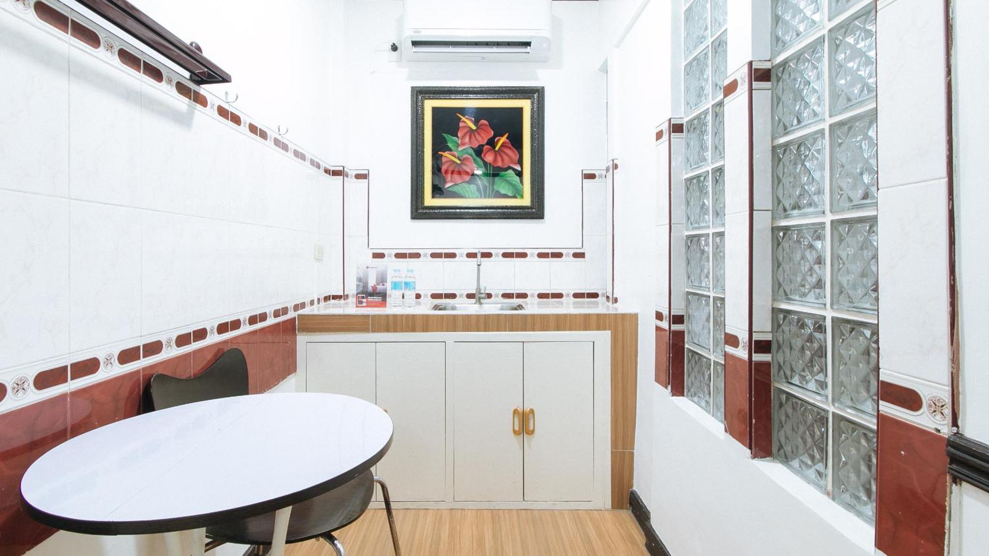 RedDoorz Plus Villa Gloria Taguig - Vaccinated Staff Esterno foto