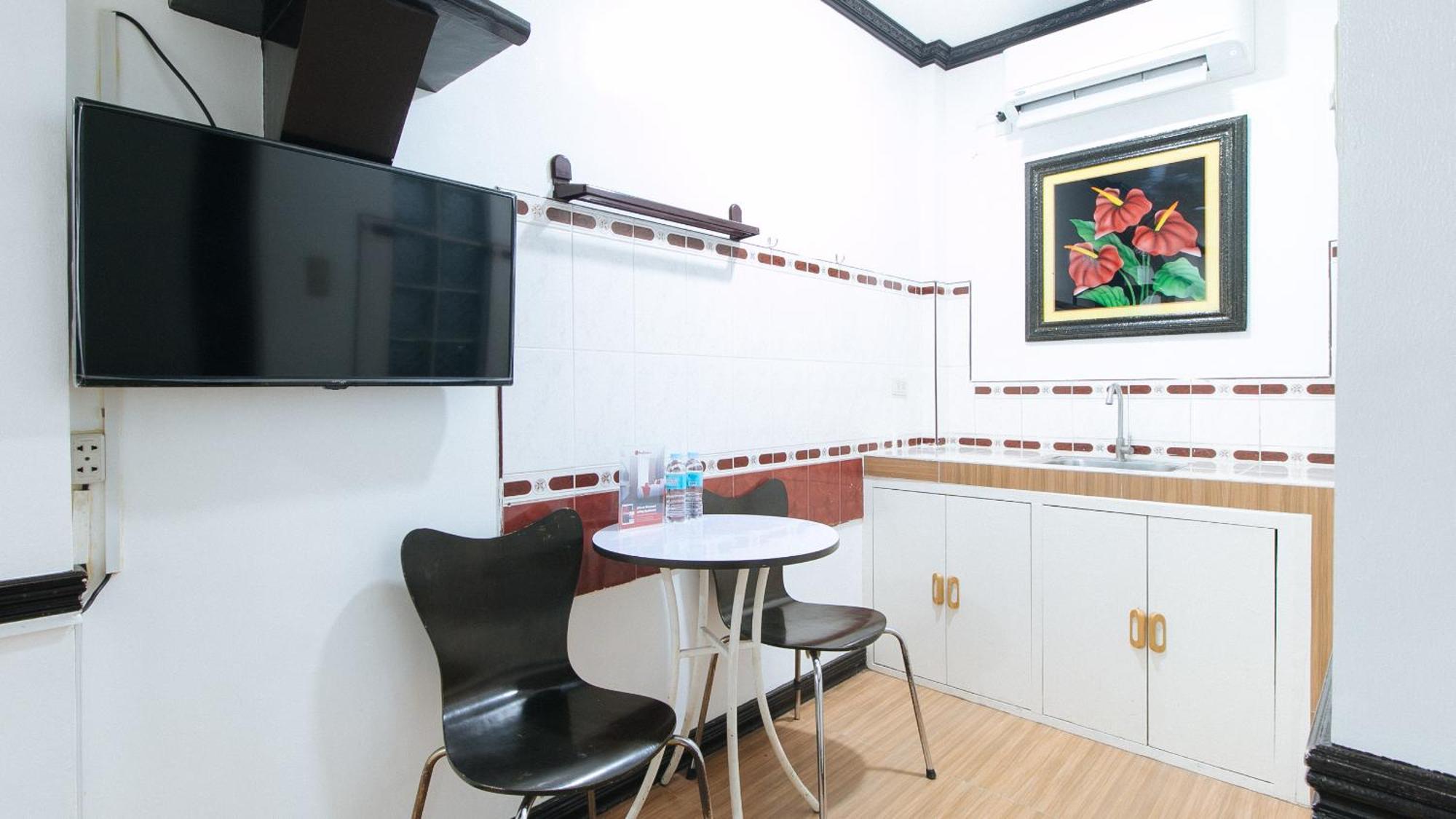 RedDoorz Plus Villa Gloria Taguig - Vaccinated Staff Esterno foto